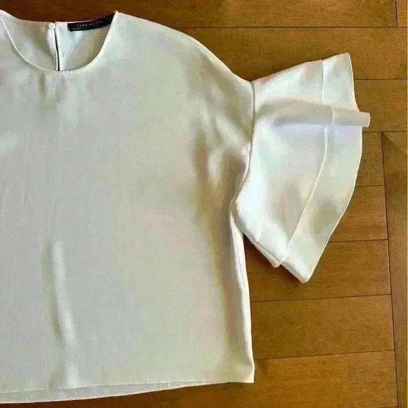 ZARA | Zara Woman off-white cropped ruffle  sleeve blouse top size med - Picture 4 of 4